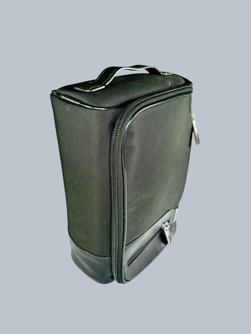 Tumi Arrivé Barajas Leather Toiletries travel kit - Picture 2 of 13